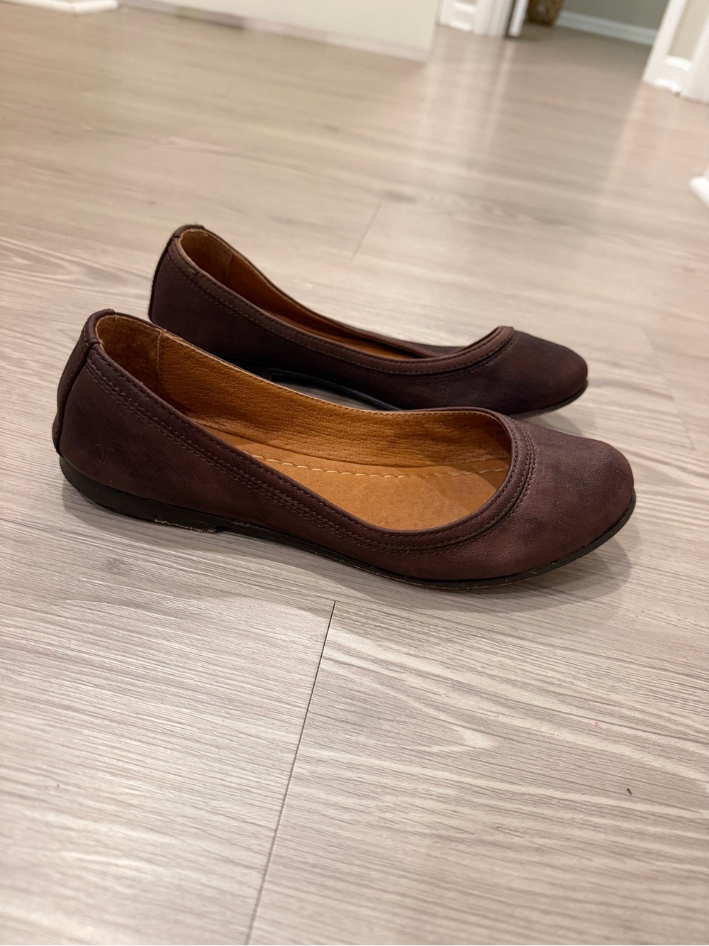 Frye Women's Dark Brown Ballet Flats size 7